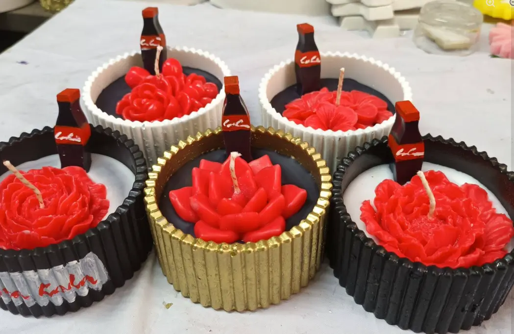 Tazon de Coca Cola con Flor