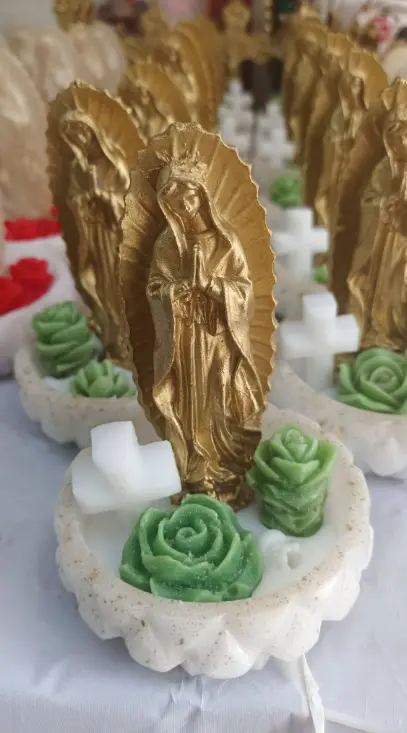Tazon con Virgen y Plantas